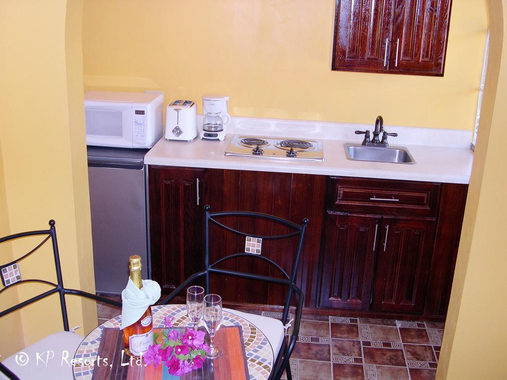 Enchanted Waters Tobago Buccoo Habitación foto